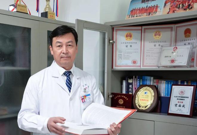 “百年长跑”这所医院何以“越跑越快”？ky开元棋牌【专题】百年逐梦 医路陪伴